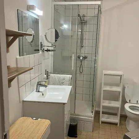 Apartment At Le Marais